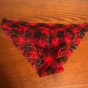 Black and red lace VS panties